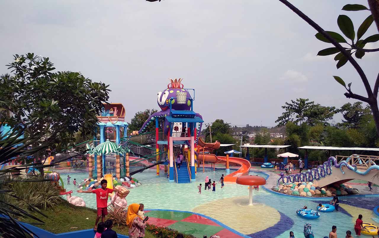 Wisata Seru ke Citra Garden Water Park Lampung